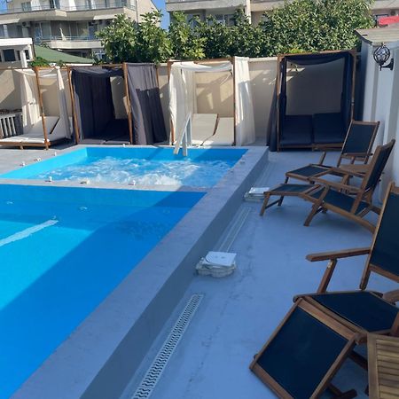 Family Hotel Malibu 체르노모레츠 외부 사진
