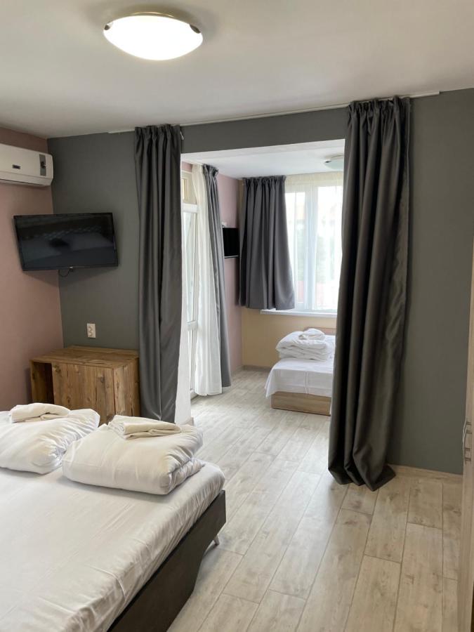 Family Hotel Malibu 체르노모레츠 외부 사진