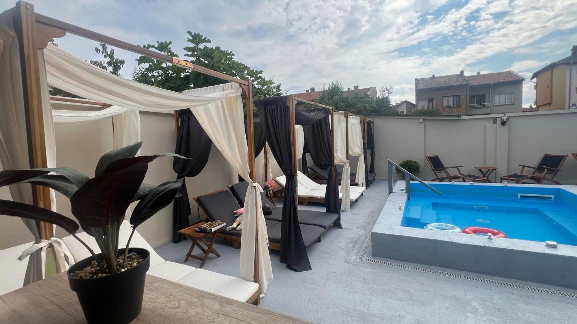 Family Hotel Malibu 체르노모레츠 외부 사진