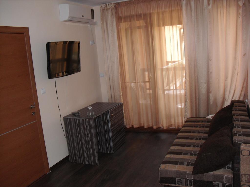 Family Hotel Malibu 체르노모레츠 객실 사진