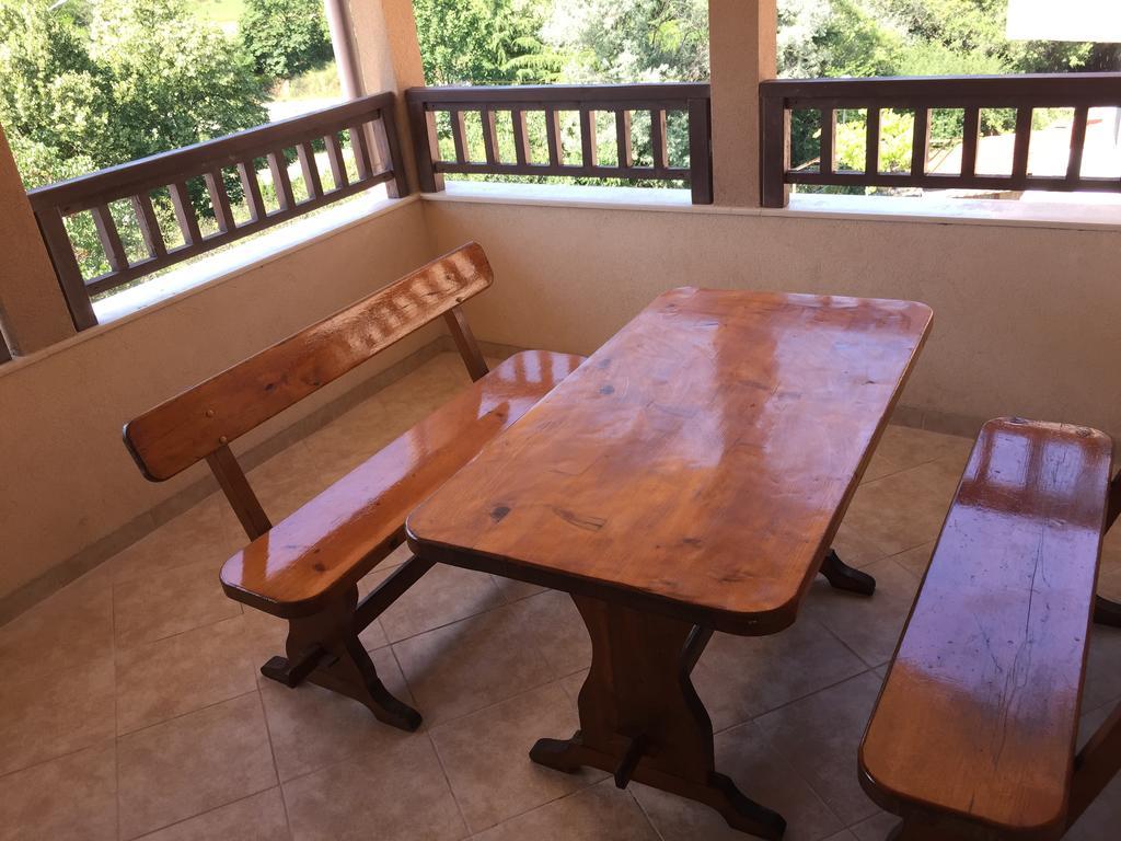 Family Hotel Malibu 체르노모레츠 외부 사진